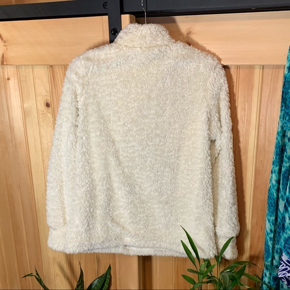Soft Sherpa Pullover Sweatshirt - Picture 7 of 8